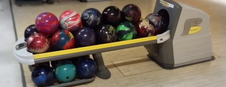 Do Bowling Balls Come With Holes?